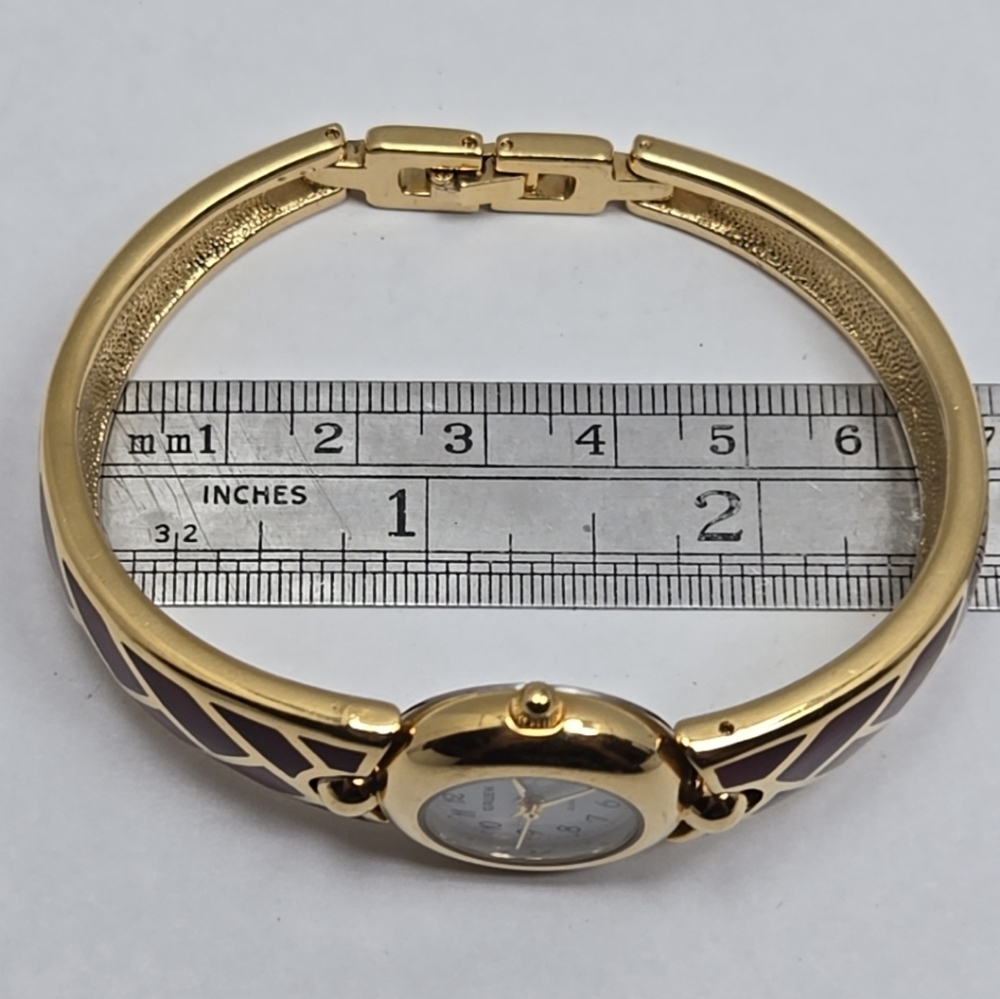 Womens Vintage Gruen Watch Gold Tone Red Enamel Bracelet Quartz New Battery Runs - Picture 11 of 12